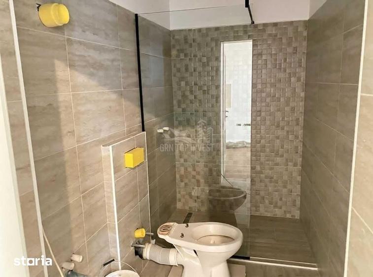Apartament cu 3 camere semidecomandat în Ultracentral