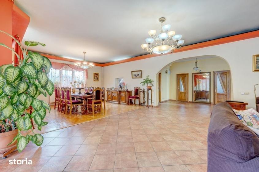 Casă cu 4 camere în Dobroești