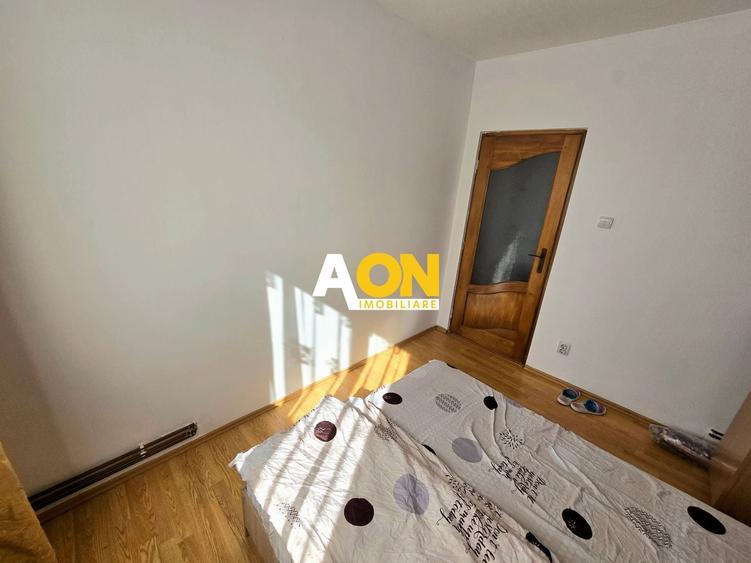 Apartament cu 2 camere semidecomandat, mobilat în Cetate