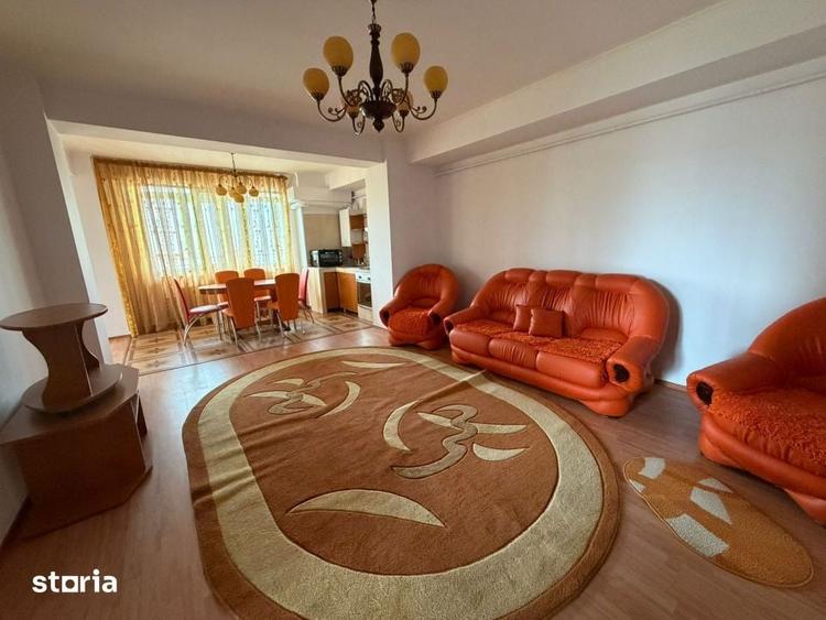 Apartament cu 5 camere semidecomandat în Domenii
