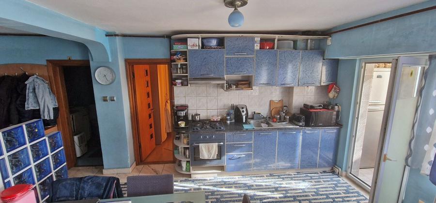 Apartament cu 2 camere decomandat în Gara