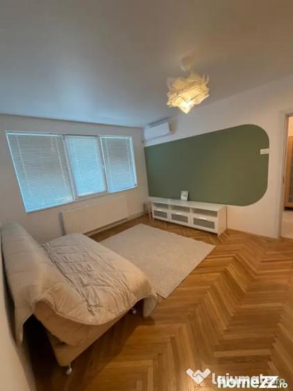 Apartament cu 2 camere semidecomandat în Tomis II