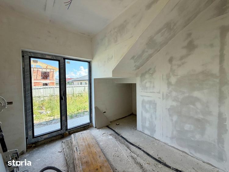 Casă cu 5 camere cu Teren 417 Mp în Tărlungeni