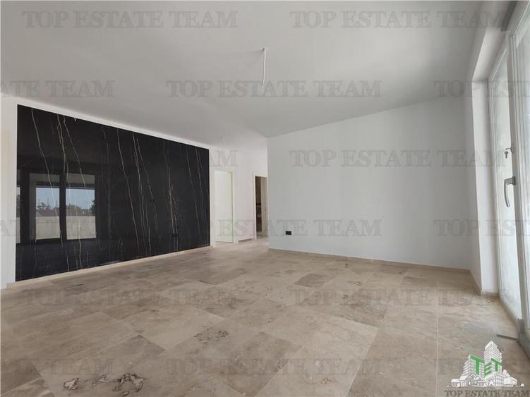Casă individuală cu 4 camere cu Canalizare în Balotești