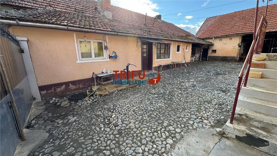 Casă individuală cu 4 camere cu Canalizare în Cricău