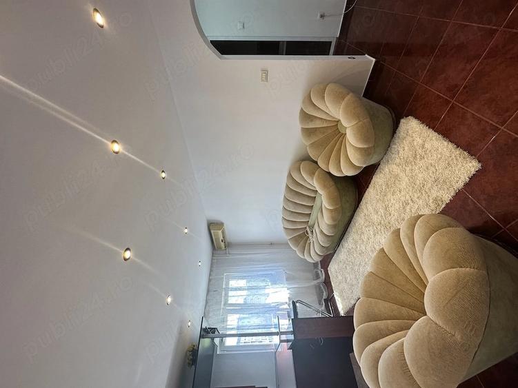Apartament cu 3 camere decomandat în Dristor