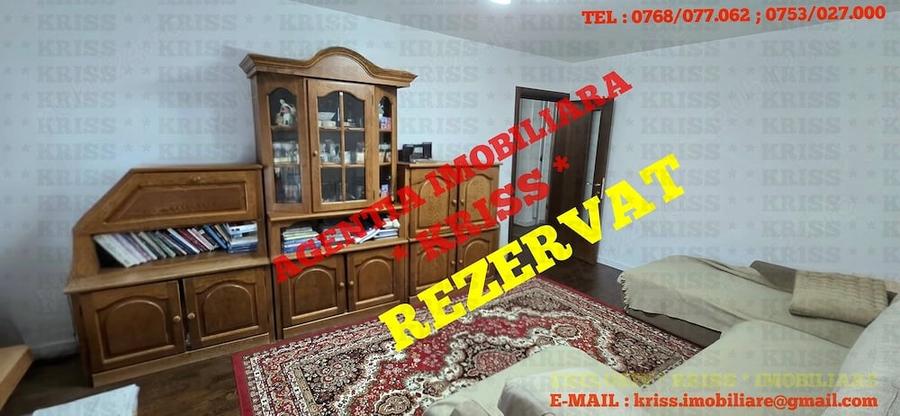 Apartament cu 3 camere decomandat în Bere