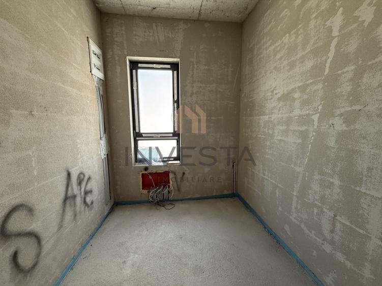 Duplex cu 4 camere cu Canalizare în Iris