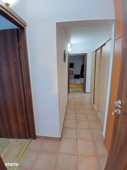 Apartament cu 4 camere decomandat în Rahova
