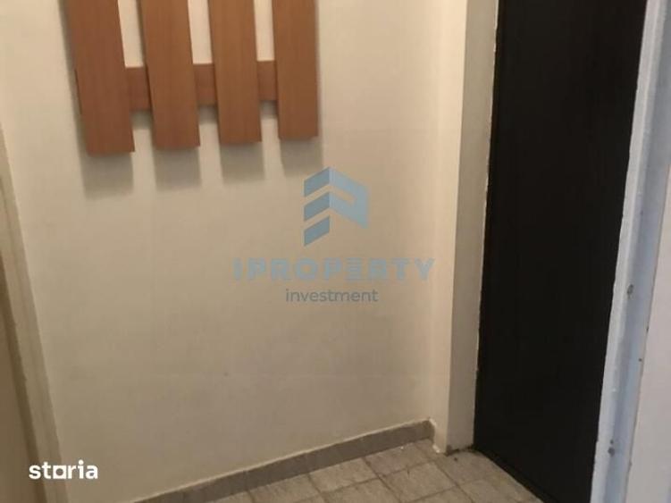 Apartament cu 2 camere semidecomandat în Centrul Civic