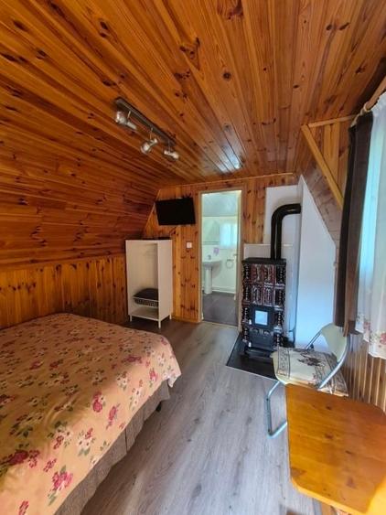 Casă individuală cu 5 camere cu Garaj în Siriu