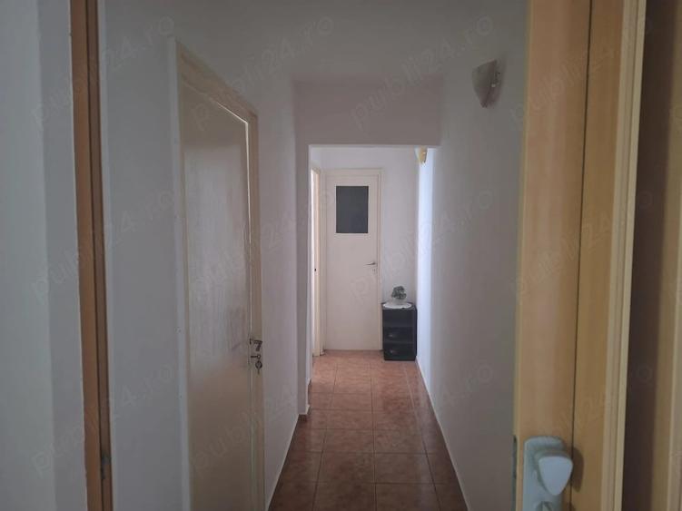 Apartament cu 2 camere decomandat în Astra