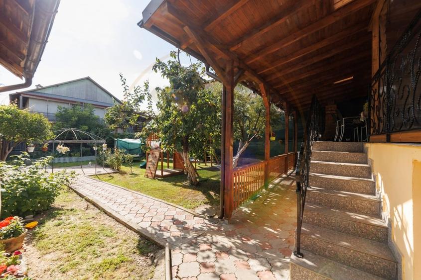 Casă individuală cu 3 camere cu Canalizare în Câmpului