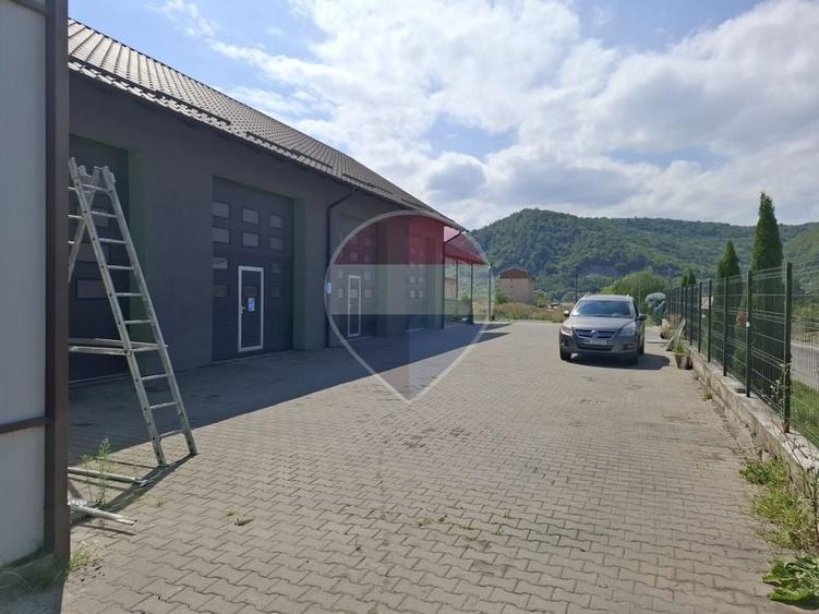 Spațiu industrial, de 200 mp, în Central
