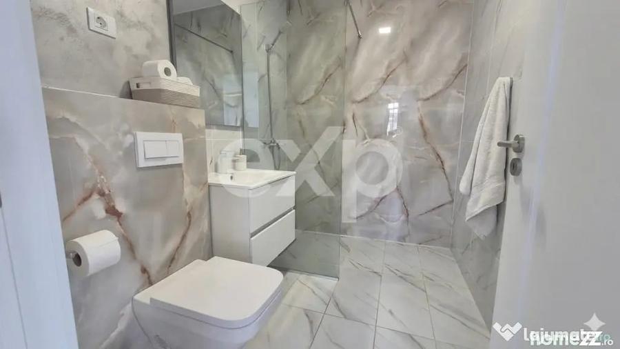 Apartament cu 3 camere decomandat în Trivale