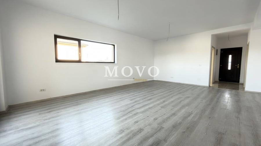 Duplex cu 4 camere cu Canalizare în Moșnița Nouă