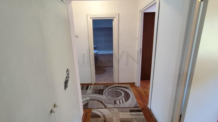 Apartament cu 4 camere decomandat, mobilat în Unirii