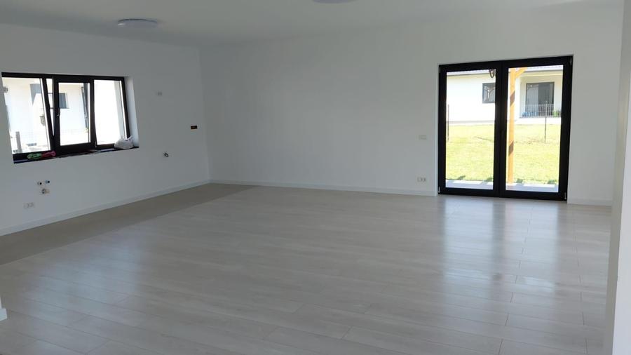 Casă cu 3 camere cu Teren 600 Mp în Tăuții-Măgherăuș