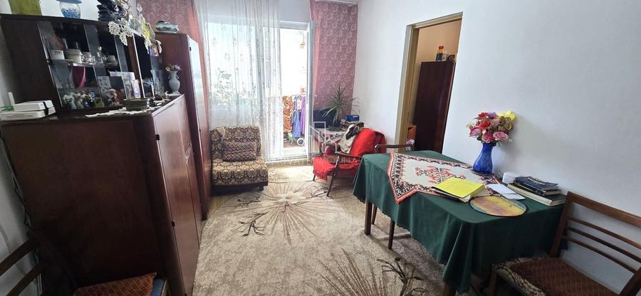 Apartament cu 2 camere nedecomandat în Dâmbu Pietros