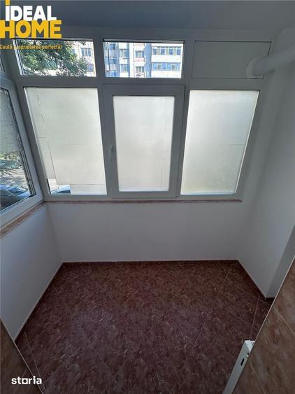 Apartament cu 3 camere decomandat în Dacia