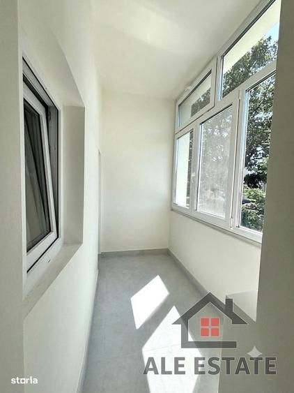 Ap. renovat 2 camere decomandate,et.1,60 mp,Centru-Turda|Garaj+ 2 Boxe - 2
