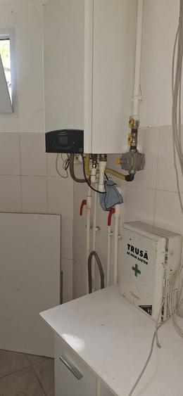 Spațiu comercial, de 100 mp, în P-ța Reșița