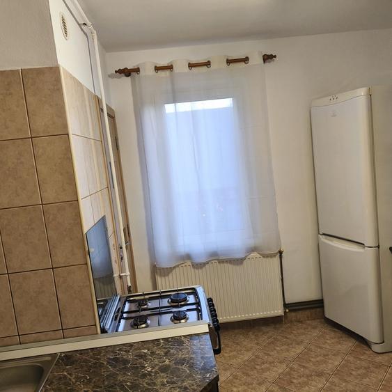 Apartament cu 2 camere decomandat în Pandurilor