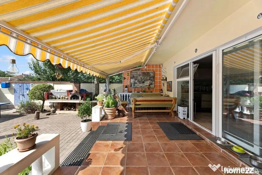 Casă cu 4 camere cu Teren 921 Mp în Subcetate