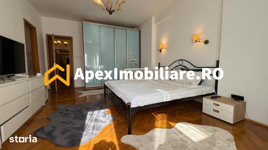 Apartament cu 3 camere semidecomandat în Cișmigiu