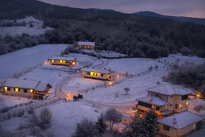 Teren de 1000 mp, în Central