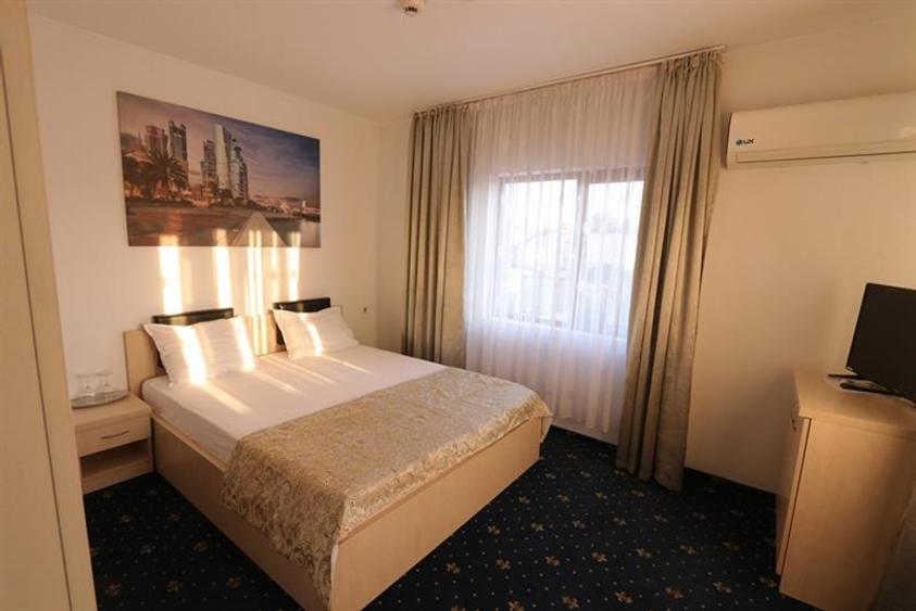 Hotel/Pensiune, de 451 mp, în Antiaeriană