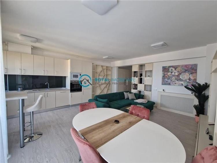 Apartament cu 3 camere decomandat, mobilat în Albert
