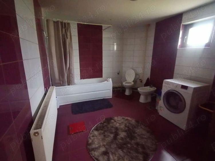 Casă cu 6 camere în Ibănești
