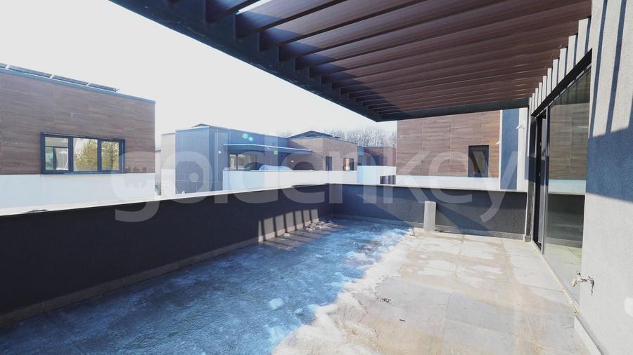 Duplex cu 5 camere cu Canalizare în Pipera