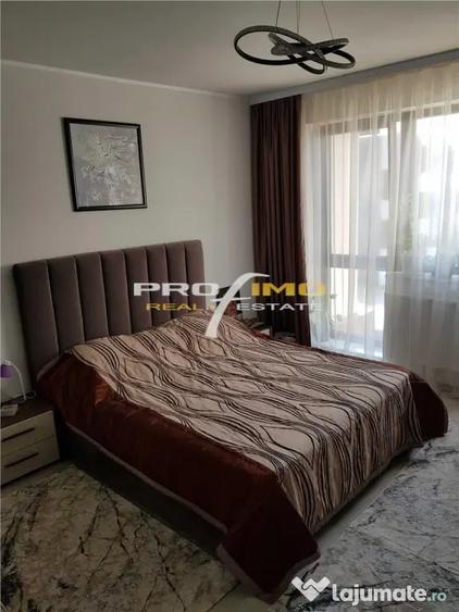Apartament cu 3 camere decomandat în Carrefour