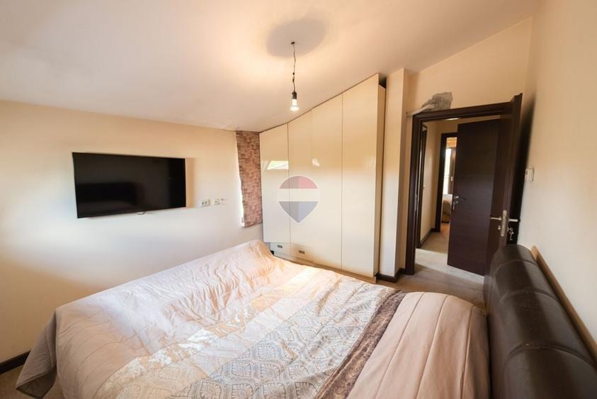 Casă individuală cu 6 camere cu Piscina în Berceni