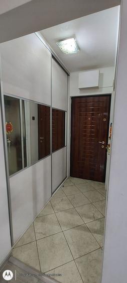 Apartament cu 3 camere semidecomandat, mobilat în Tomis Nord