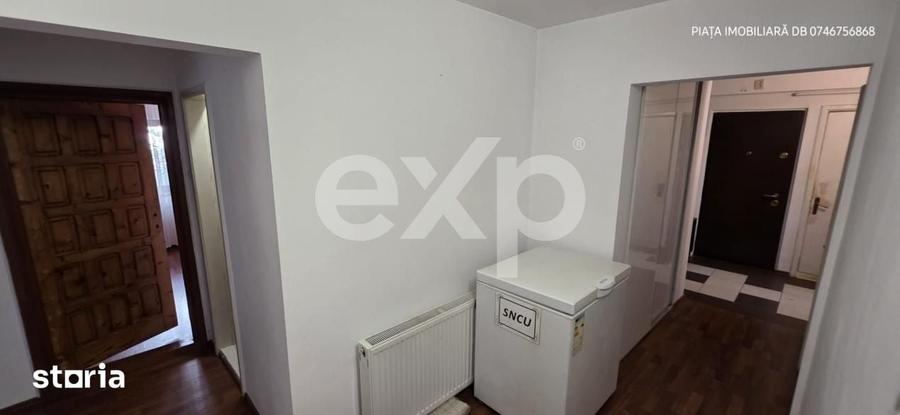 Apartament cu 4 camere decomandat în Central