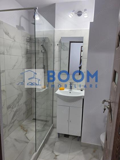 Garsonieră decomandată în Central