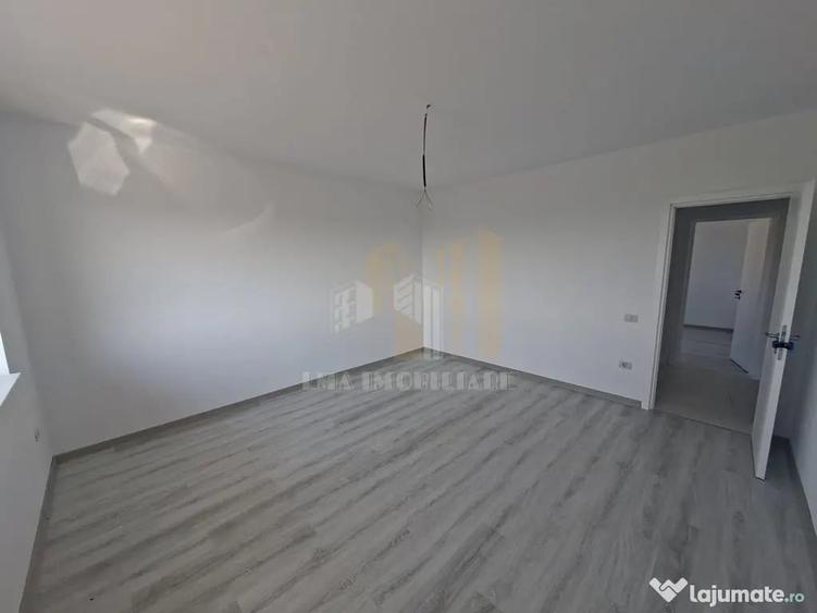 Apartament cu 3 camere decomandat în Sânpetru