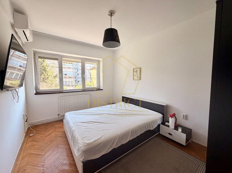 Apartament cu 2 camere decomandat, mobilat în Central