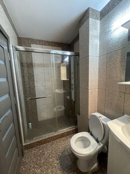 Apartament cu 2 camere semidecomandat, mobilat în Central