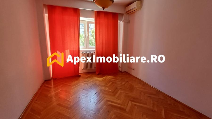 Apartament cu 4 camere decomandat în Unirii