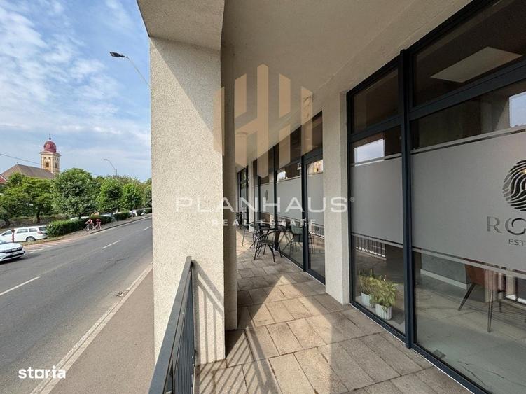 Spațiu comercial, de 215 mp, în Central