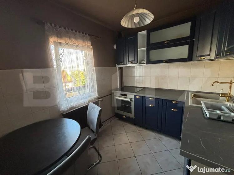 Apartament cu 3 camere decomandat în Decebal