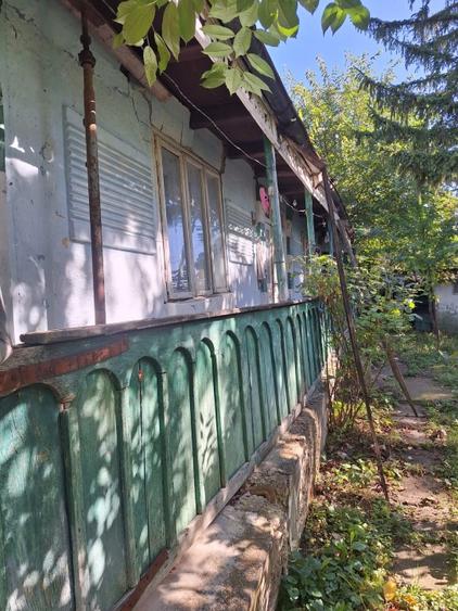 Casă individuală cu 2 camere cu Teren 2640 Mp în Leorda