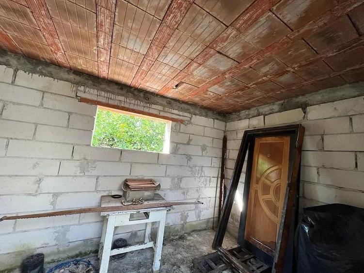 Casă cu 4 camere cu Teren 427 Mp în Central