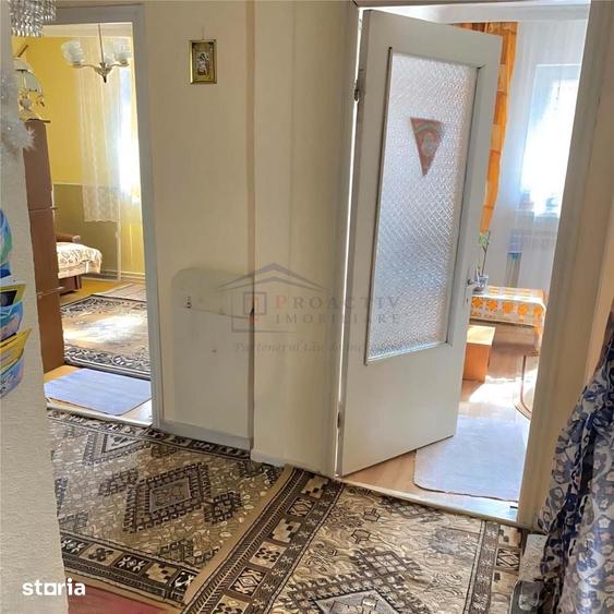 Apartament cu 3 camere decomandat în Burdujeni
