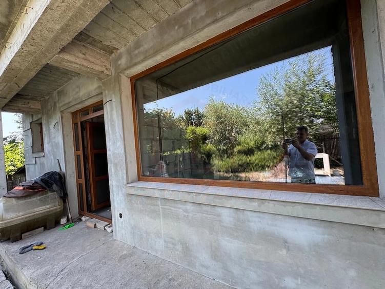 99.900 Euro casa+teren 1000 mp(concesiune) in com Sendreni - 3