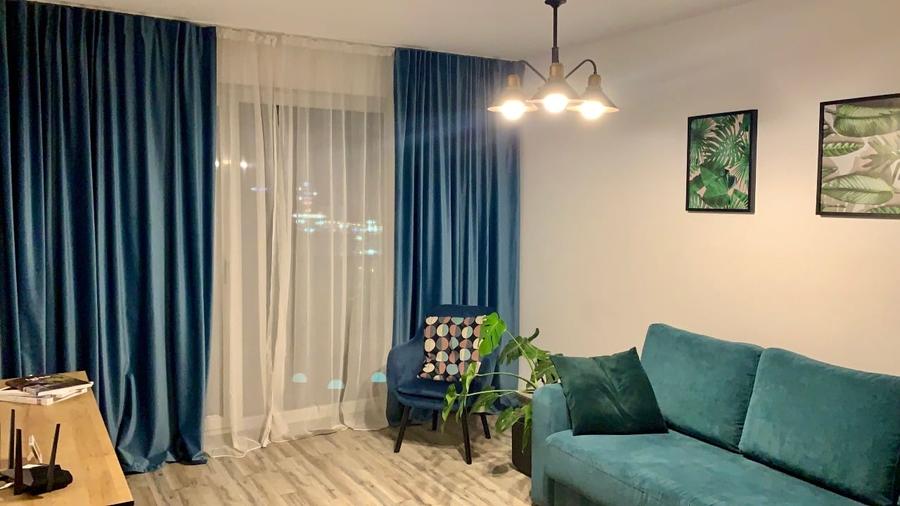 Apartament cu 2 camere decomandat, mobilat în Tractorul